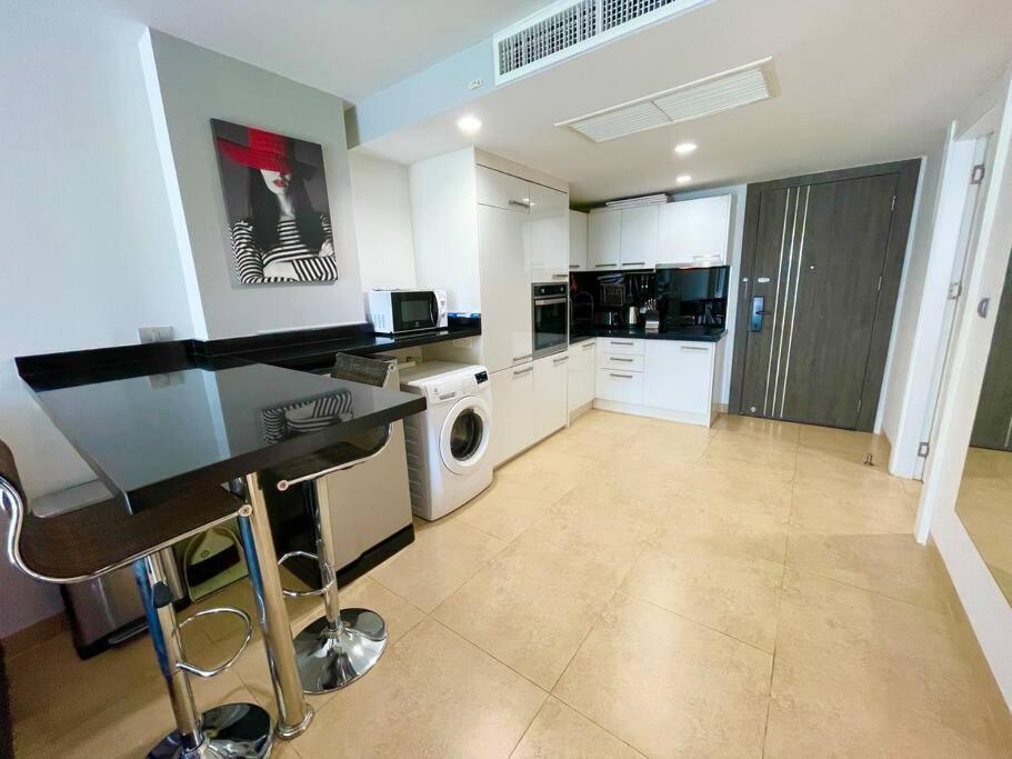 60Sqm Luxury 1 Bed - Pattaya City Centre - Centara Avenue Residences - 704 외부 사진
