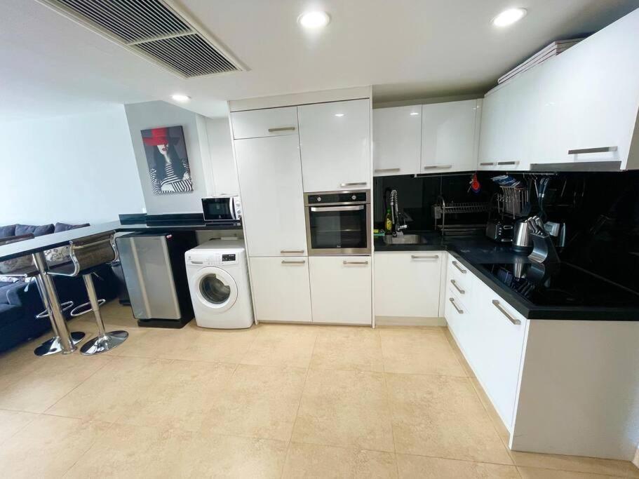 60Sqm Luxury 1 Bed - Pattaya City Centre - Centara Avenue Residences - 704 외부 사진